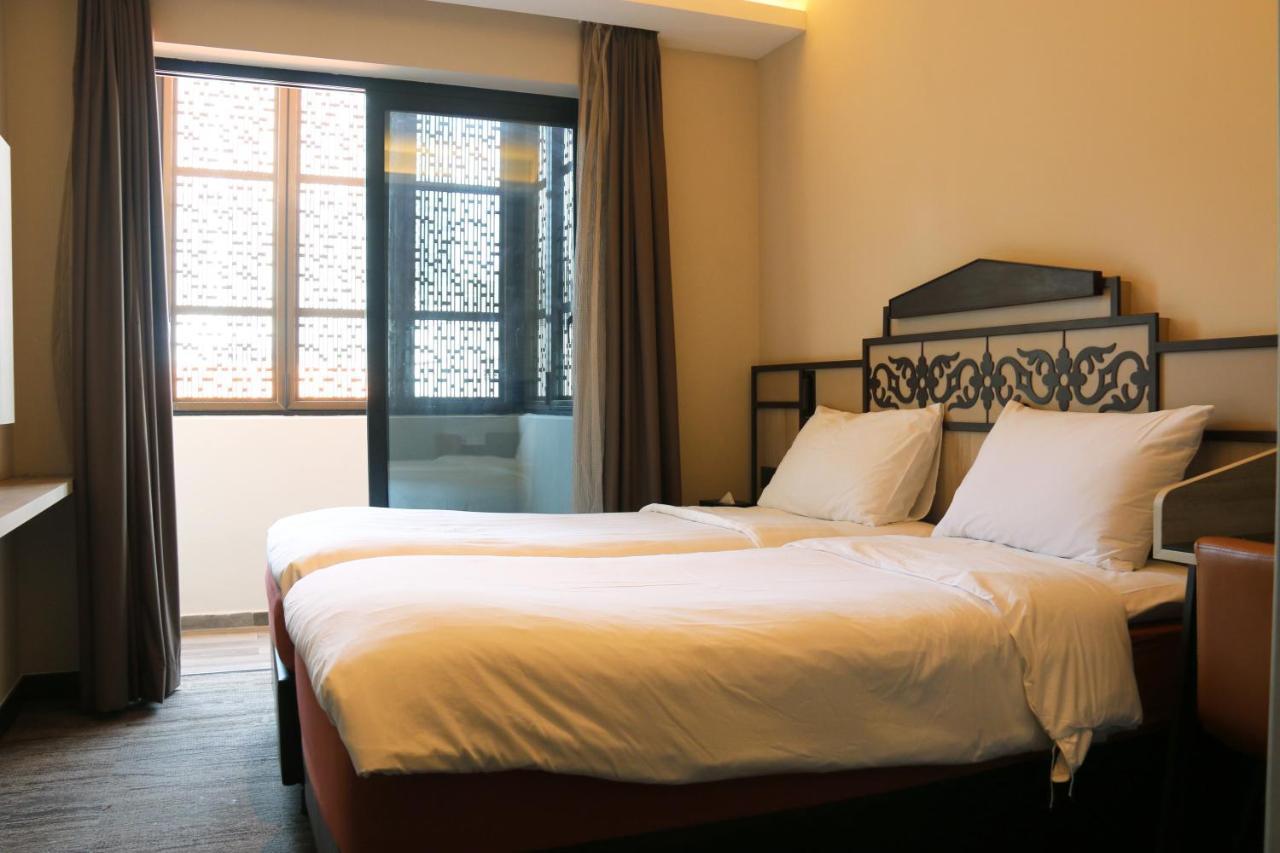 Aqueen Prestige Hotel Lavender Singapore Exterior photo