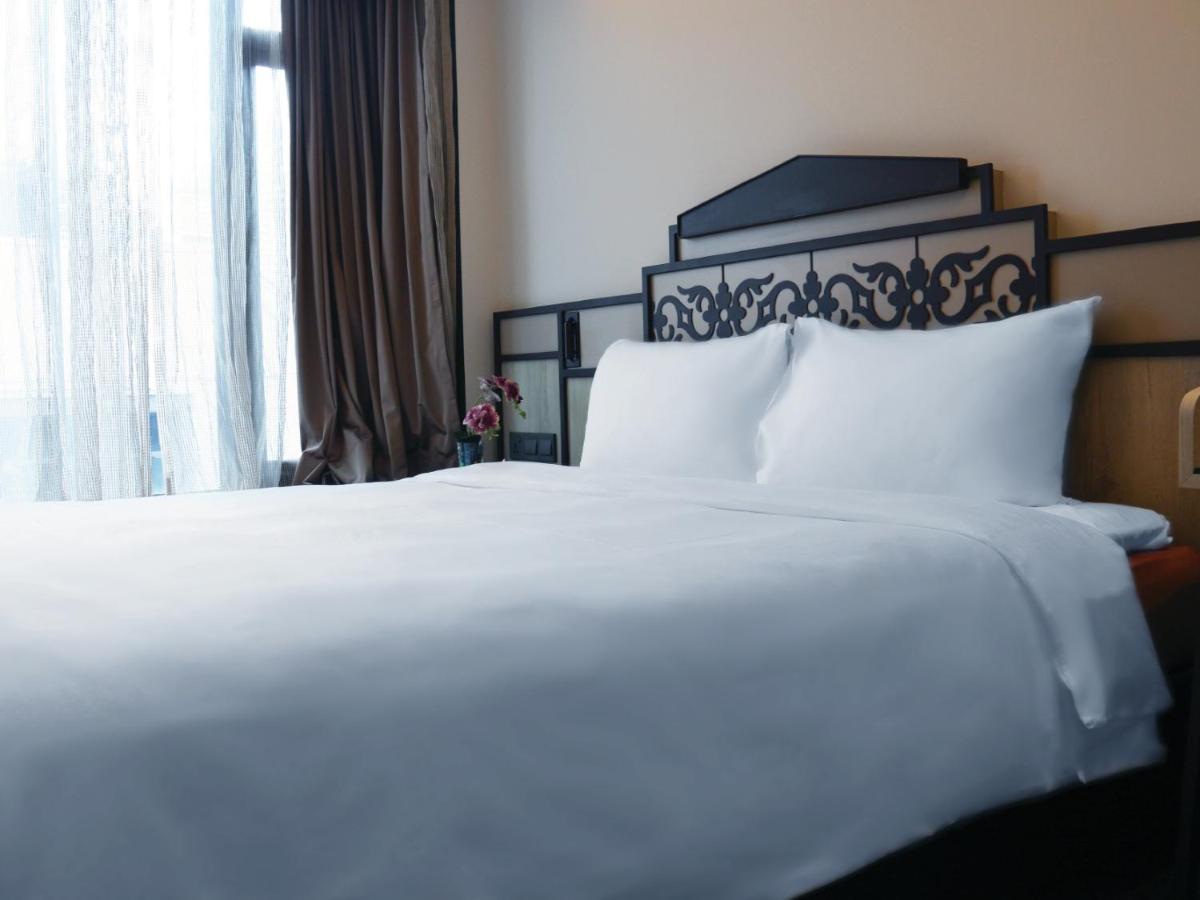 Aqueen Prestige Hotel Lavender Singapore Exterior photo