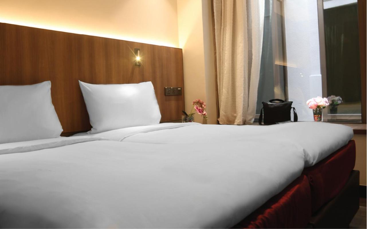 Aqueen Prestige Hotel Lavender Singapore Exterior photo
